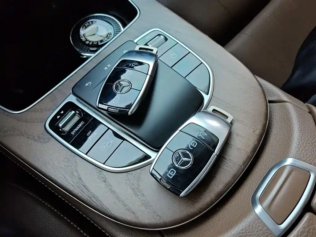 Mercedes-Benz E-Class New Energy 2022 facelift E 350 e L plug-in hybrid sedan купить на сайте DeffCars