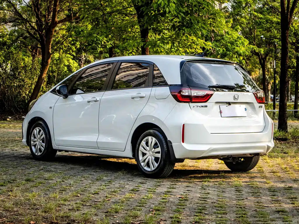 Fit 2021 1.5L CVT Trendy Edition купить на сайте DeffCars