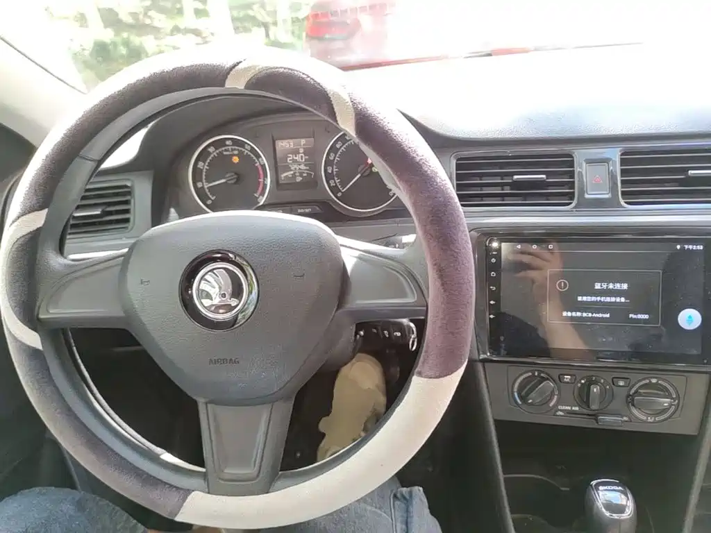 Xindong (Rapid Spaceback) 2016 model change 1.6L automatic forward version купить на сайте DeffCars