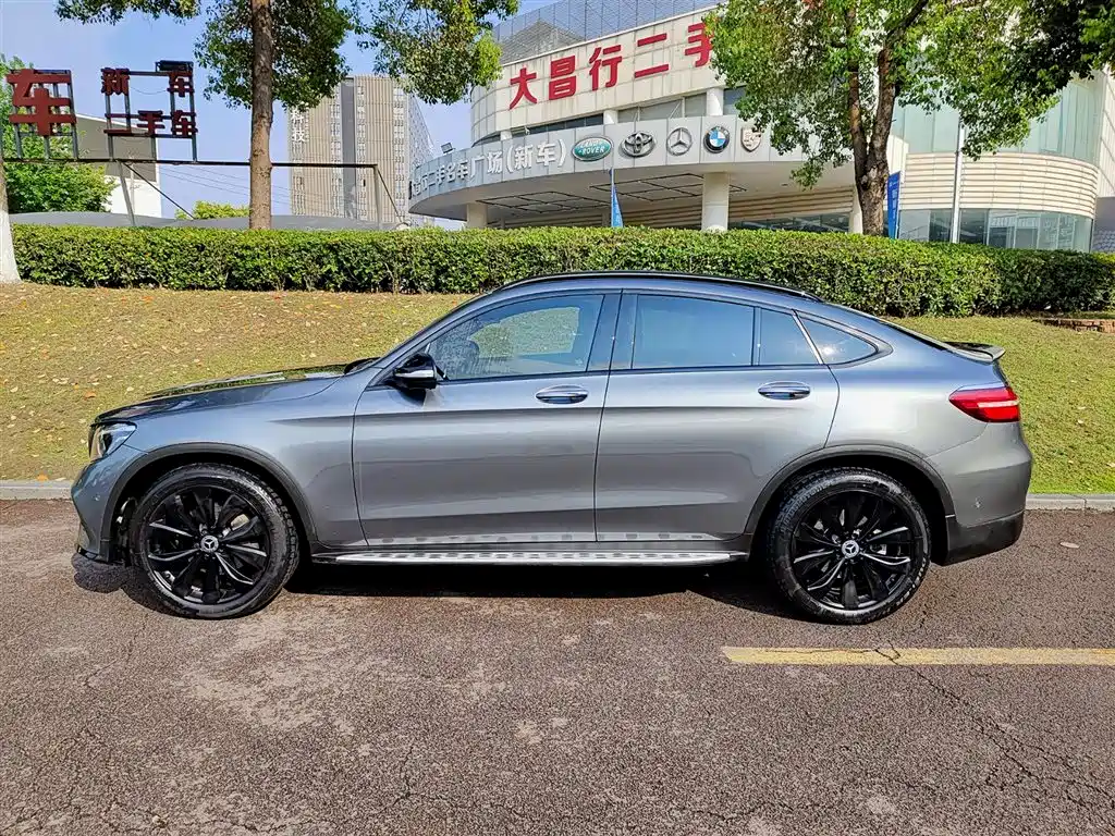 Mercedes-Benz GLC Coupe 2019 GLC 260 4MATIC Coupe SUV купить на сайте DeffCars