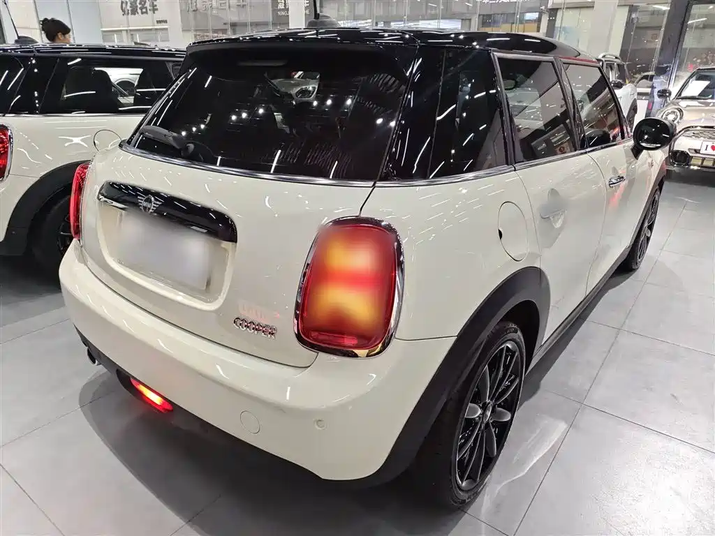 MINI 2021 1.5T COOPER Artist Five-Door Edition купить на сайте DeffCars
