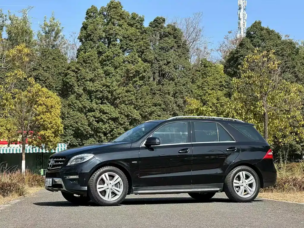 Mercedes-Benz M-Class 2012 ML 350 Luxury Model купить на сайте DeffCars