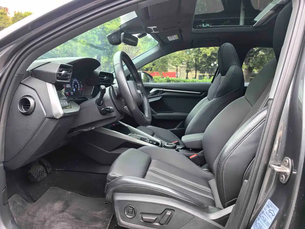 Audi A3 2023 A3L Limousine 35 TFSI Fashionable and Sporty купить на сайте DeffCars