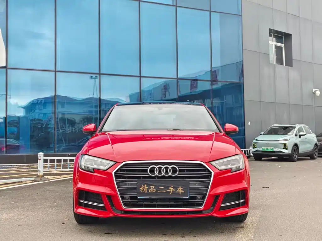 Audi A3 2019 Limousine 35 TFSI Fashion Type National V купить на сайте DeffCars