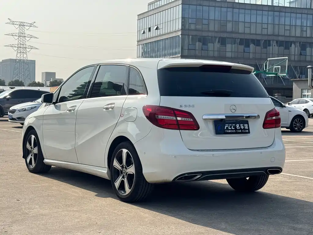 Mercedes-Benz B-Class 2017 B 200 Fashion Model купить на сайте DeffCars