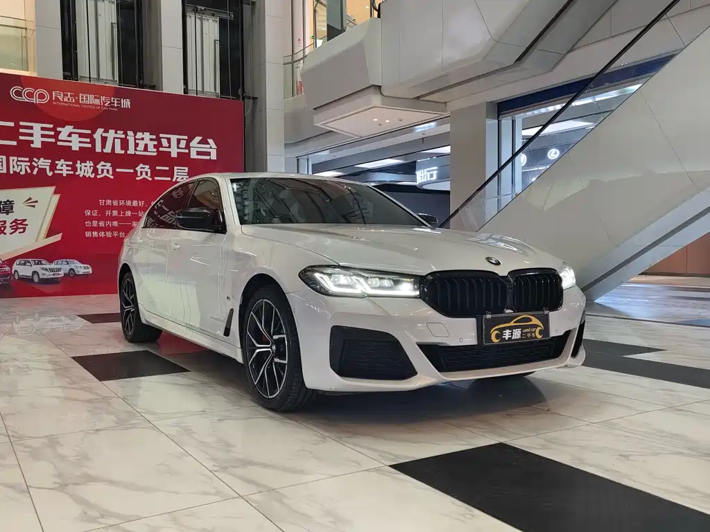 BMW 5 Series 2021 Facelift 530Li Exclusive M Sports Package купить на сайте DeffCars
