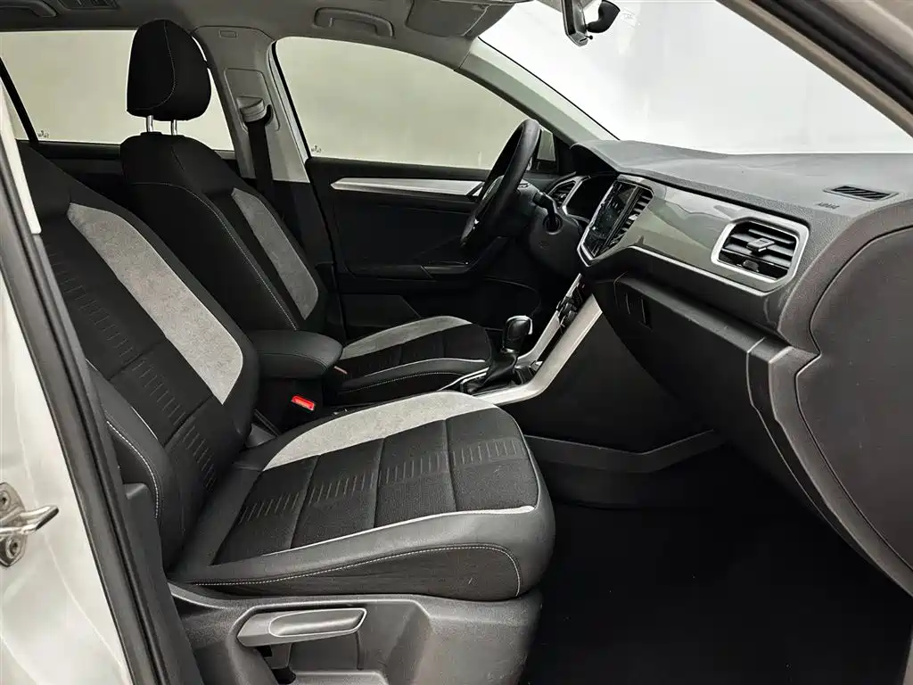T-ROC 2022 model 280TSI DSG two-wheel drive elite PLUS купить на сайте DeffCars
