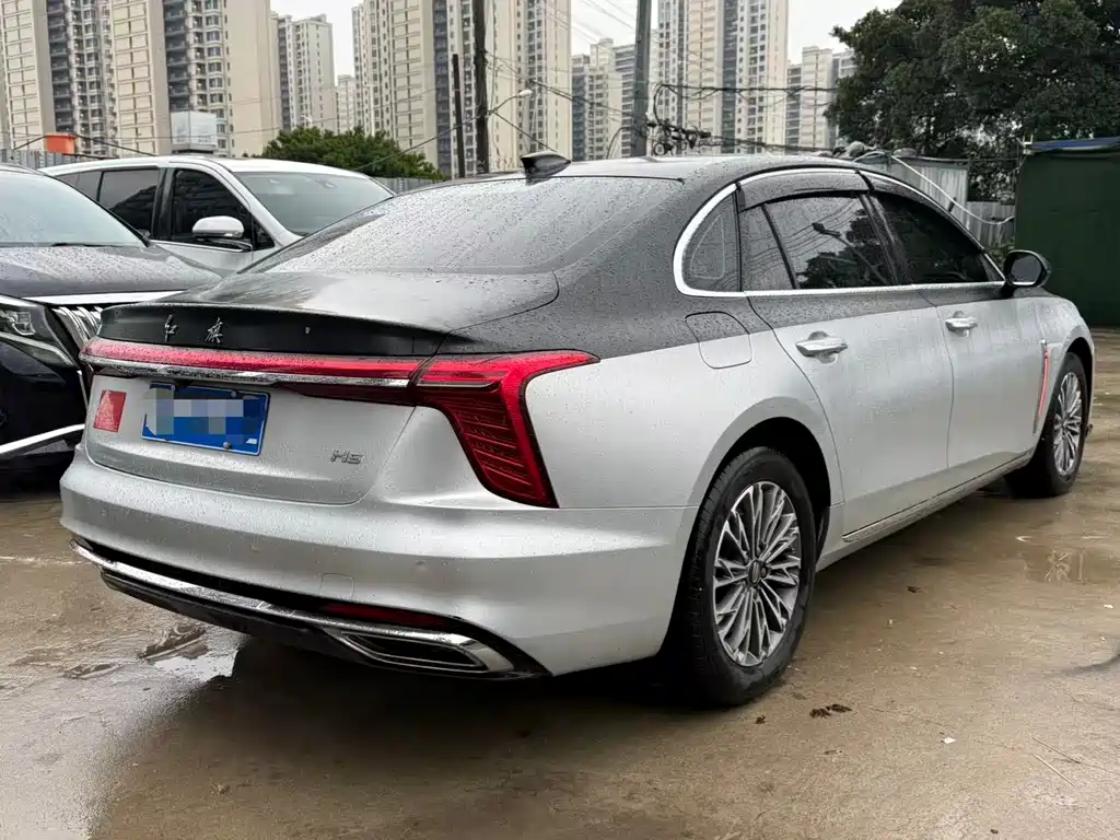 Hongqi H5 2023 1.5T DCT Zhilian Qiyun Edition купить на сайте DeffCars