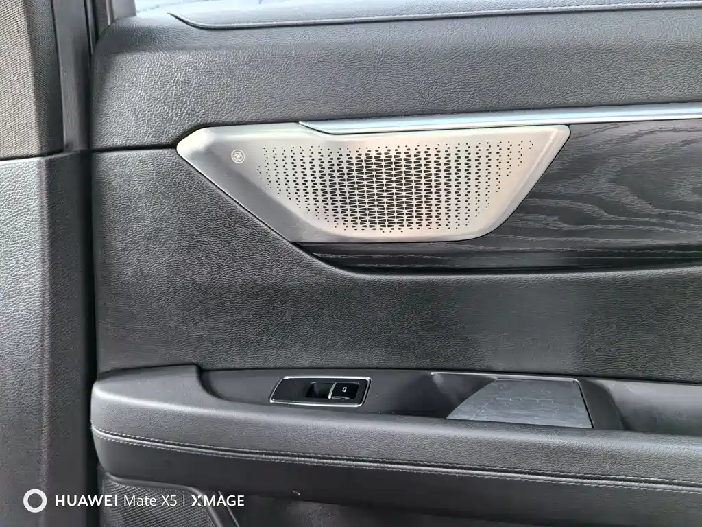 Cadillac CT6 2023 28T Fashion Model купить на сайте DeffCars