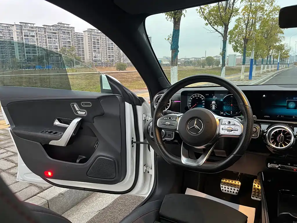 Mercedes-Benz CLA imported 2021 CLA 200 hunting sports car купить на сайте DeffCars