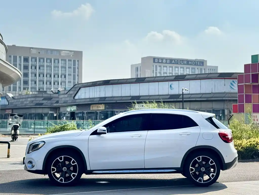 Mercedes-Benz GLA 2018 GLA 220 4MATIC sports model купить на сайте DeffCars