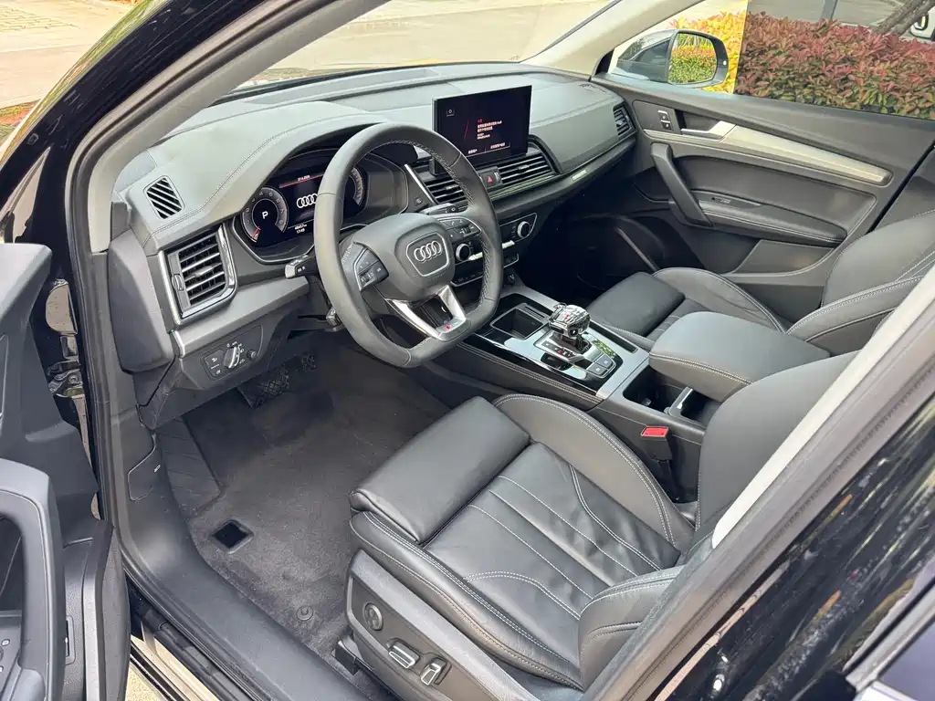 Audi Q5L 2023 40T fashionable and dynamic model купить на сайте DeffCars