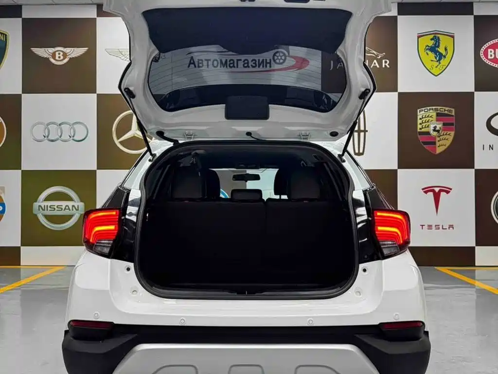 YARiS L Zhixuan 2022 Zhixuan X 1.5L CVT luxury PLUS version купить на сайте DeffCars