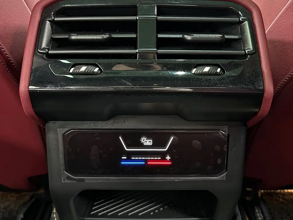 BMW 5 Series 2025 530Li Leading M Sports Package купить на сайте DeffCars