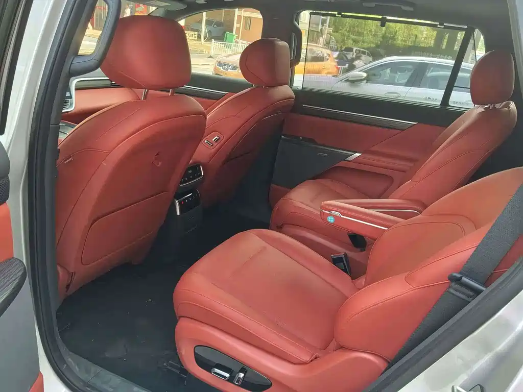 eπ008 2025 model 210Ultra extended range version 6 seats купить на сайте DeffCars
