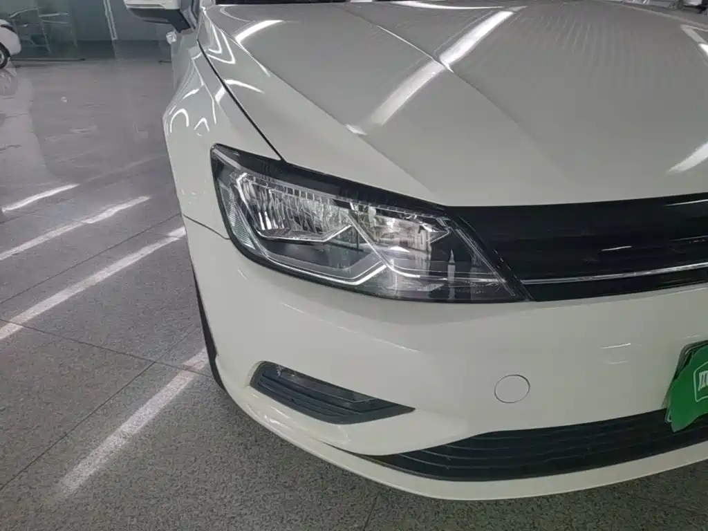 LAMANDO 2018 230TSI DSG Fashion Edition купить на сайте DeffCars
