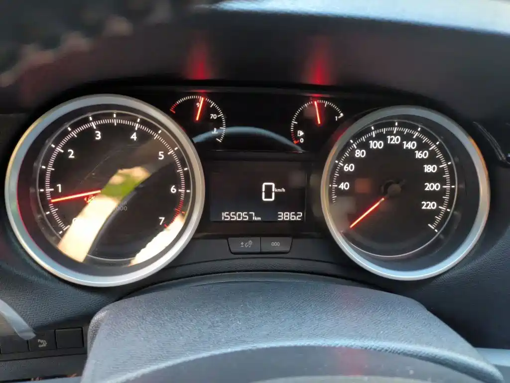 Peugeot 408 2015 1.2T automatic luxury version купить на сайте DeffCars