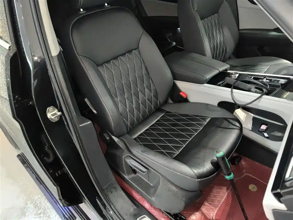 Touron 2023 facelift 380TSI four-wheel drive luxury version купить на сайте DeffCars