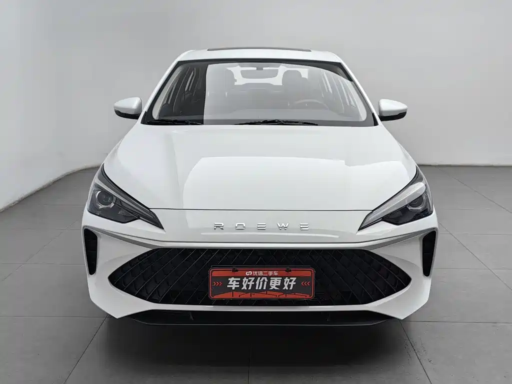 Roewe i5 2026 1.5L CVT Deluxe Edition купить на сайте DeffCars