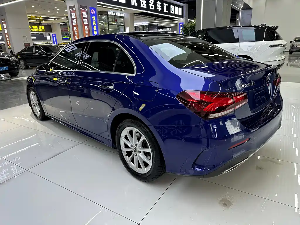 Mercedes-Benz A-Class 2020 Facelift A 200 L Sports Sedan Dynamic Type купить на сайте DeffCars