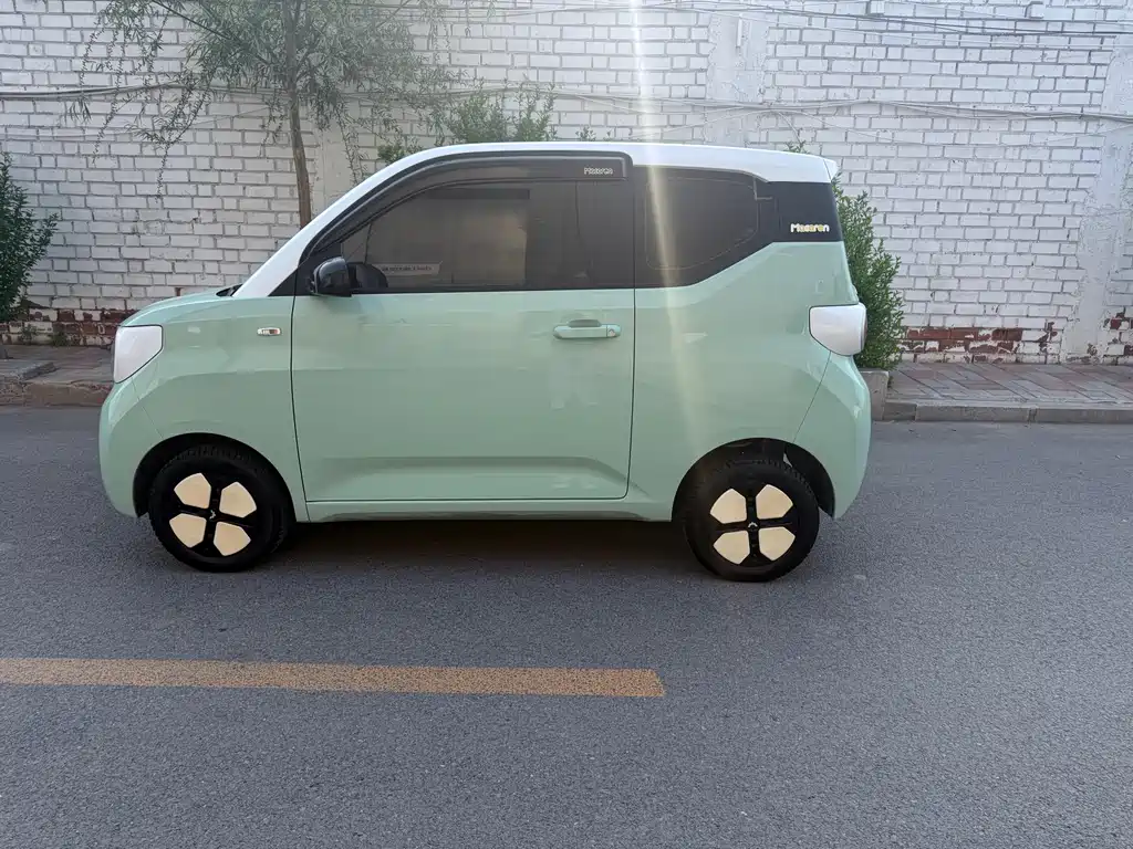 Hongguang MINIEV 2024 third generation 215km youth version купить на сайте DeffCars