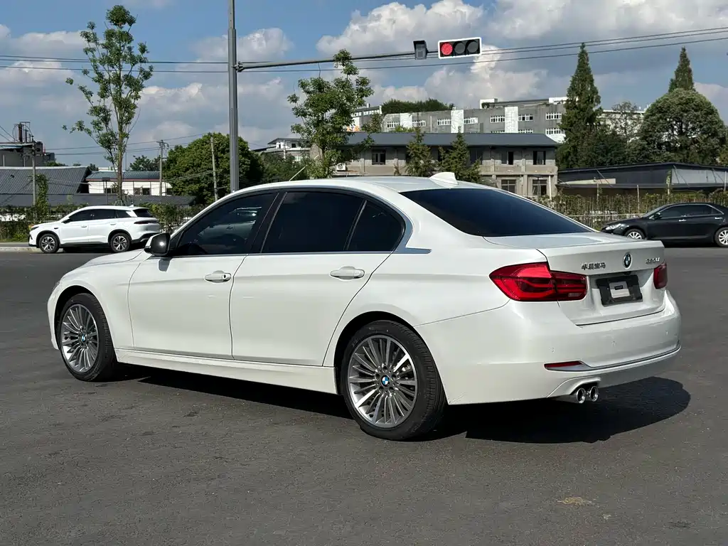 BMW 3 Series 2019 320Li Fashion Model купить на сайте DeffCars