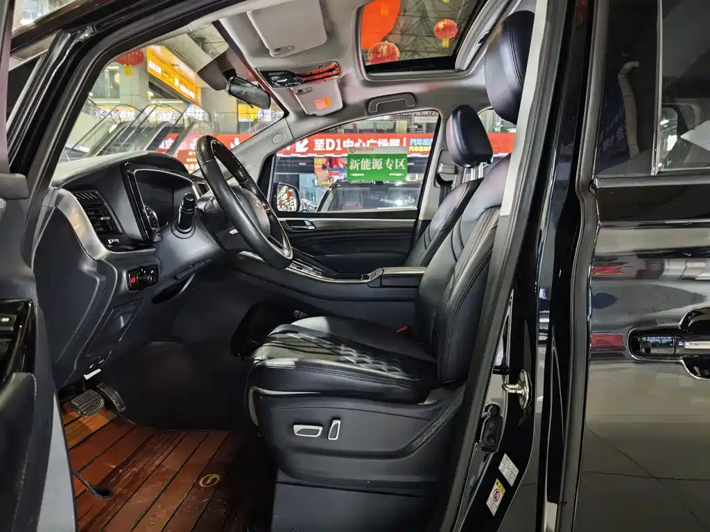 Trumpchi M8 2021 Facelift Lingxiu Series 390T Deluxe Edition купить на сайте DeffCars