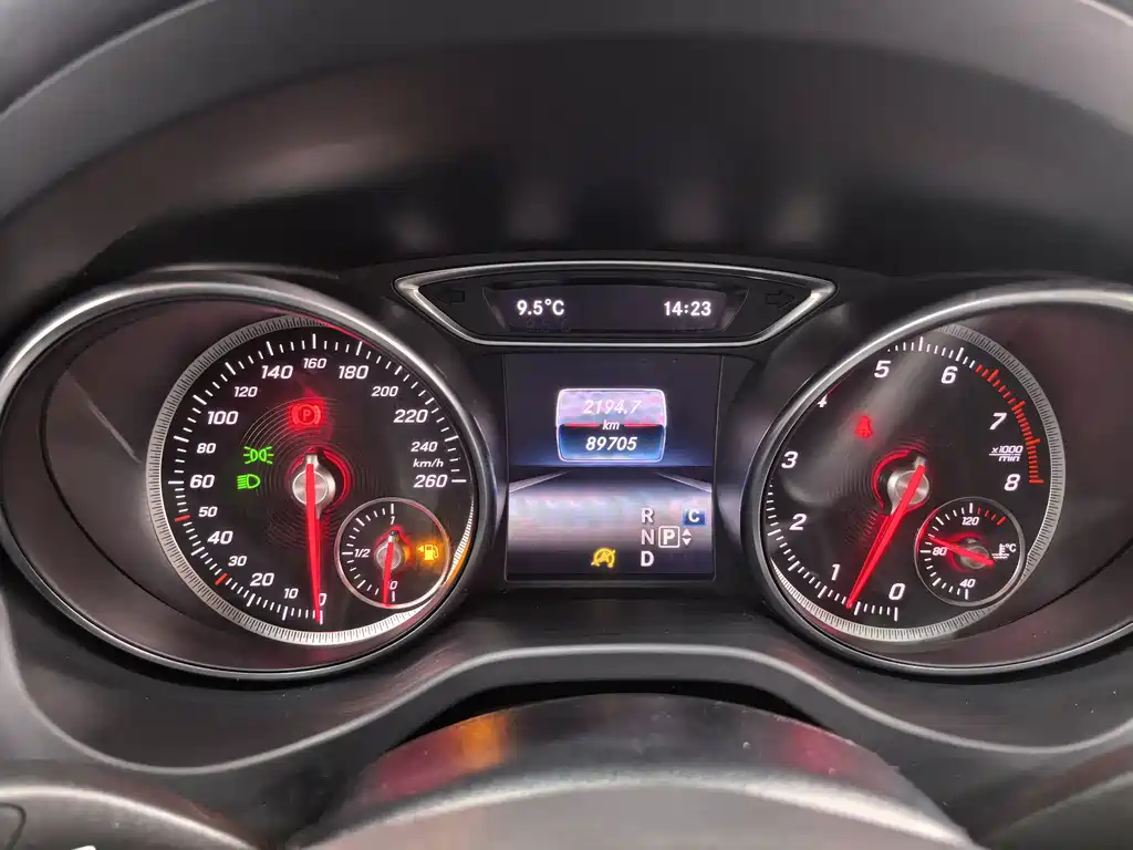 Mercedes-Benz GLA 2018 GLA 200 Fashion Model купить на сайте DeffCars