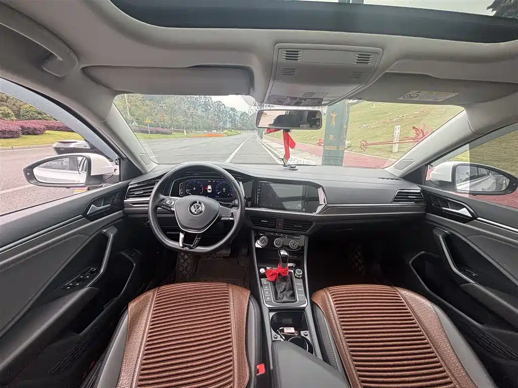 Sagitar 2022 280TSI DSG Flyover Edition купить на сайте DeffCars