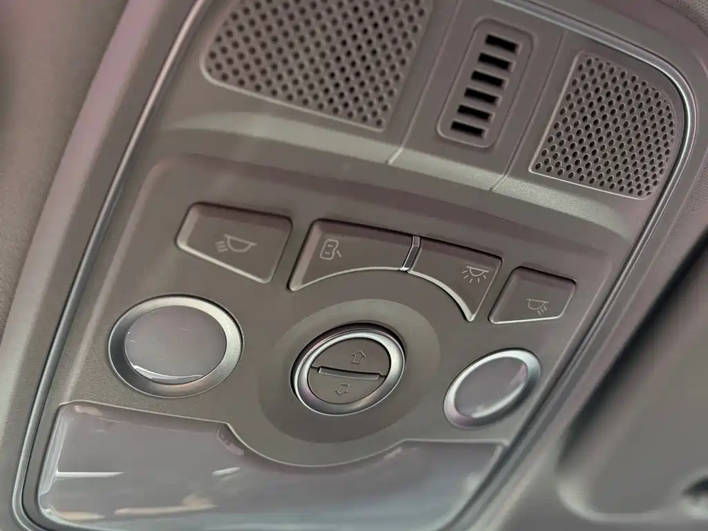 Haval M6 2021 PLUS 1.5T DCT Elite Intelligent Connected Model купить на сайте DeffCars
