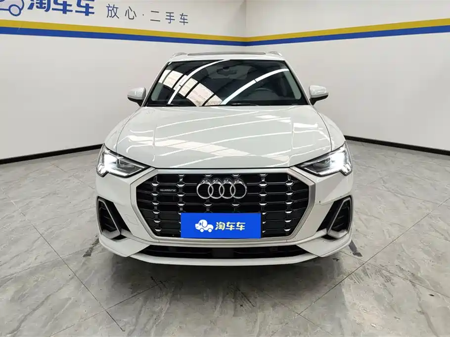 Audi Q3 2021 45 TFSI quattro fashionable and dynamic купить на сайте DeffCars