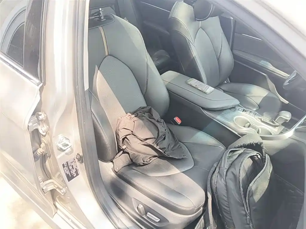Camry 2021 Shuangqing 2.5HG Deluxe Edition купить на сайте DeffCars