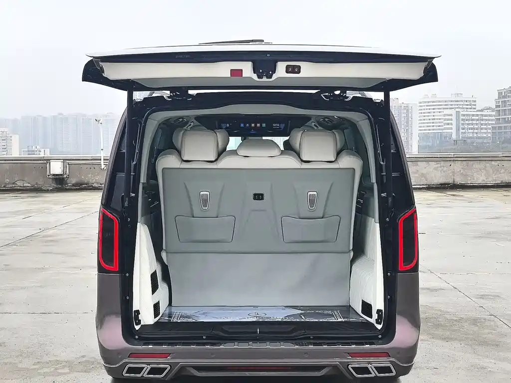 Vito 2021 2.0T Business Edition 7 seats купить на сайте DeffCars