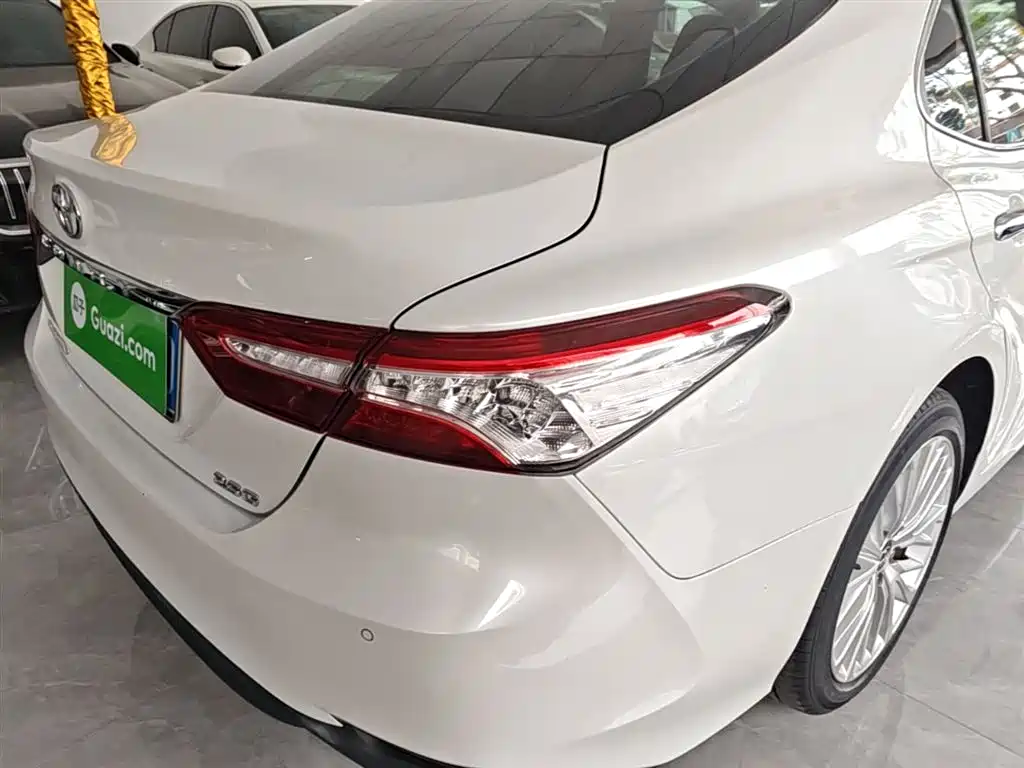 Camry 2019 facelift 2.5G Deluxe Edition купить на сайте DeffCars