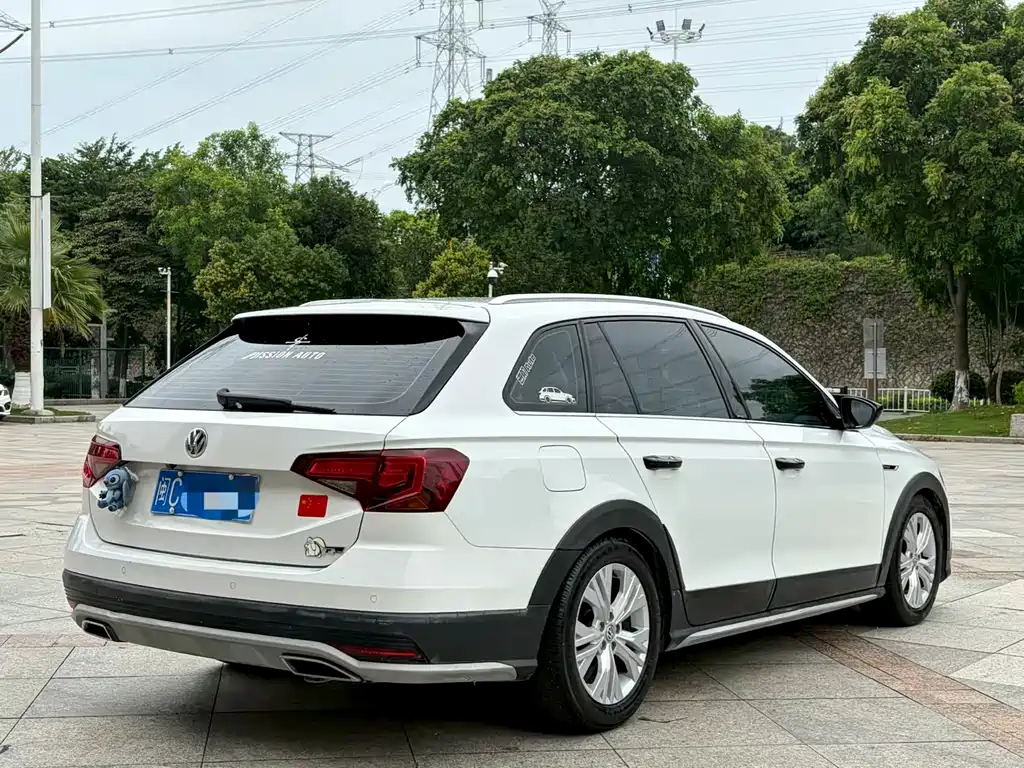 C-TREK Weiling 2018 1.5L automatic comfort model купить на сайте DeffCars