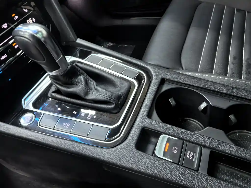 Magotan 2020 330TSI DSG leading model купить на сайте DeffCars