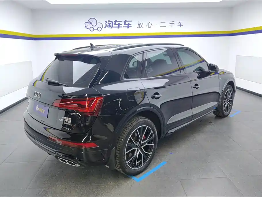 Audi Q5L 2024 45 TFSI luxury and dynamic model купить на сайте DeffCars