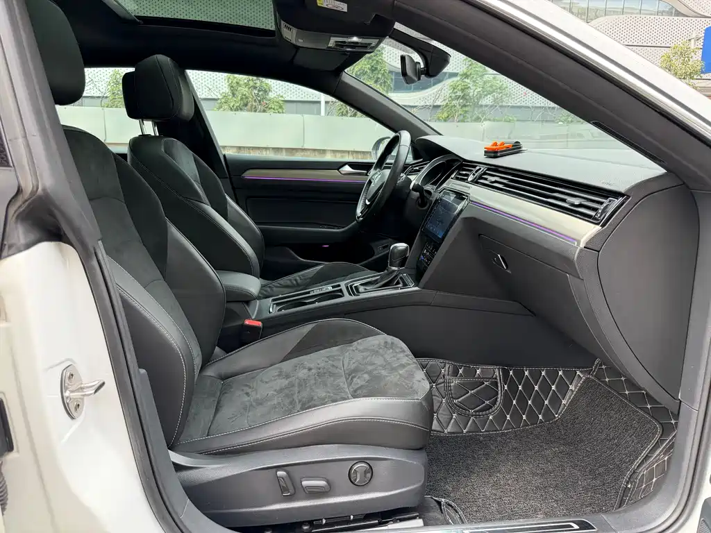 FAW-Volkswagen CC 2020 330TSI Huayan Edition National VI купить на сайте DeffCars