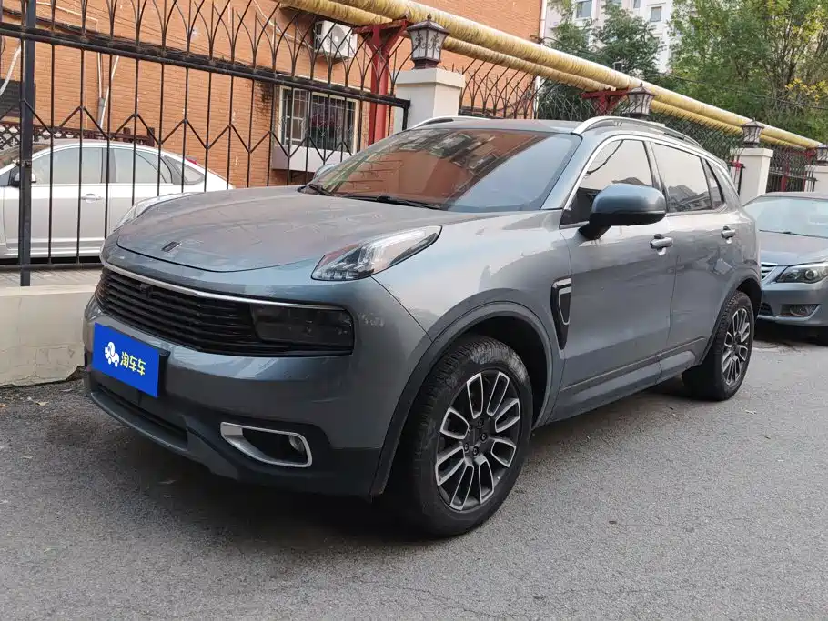 Lynk & Co 01 2020 2.0T two-wheel drive pure Pro version National VI купить на сайте DeffCars