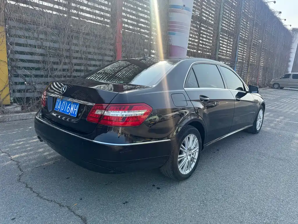 Mercedes-Benz E-Class 2011 E 200 L CGI Elegant купить на сайте DeffCars