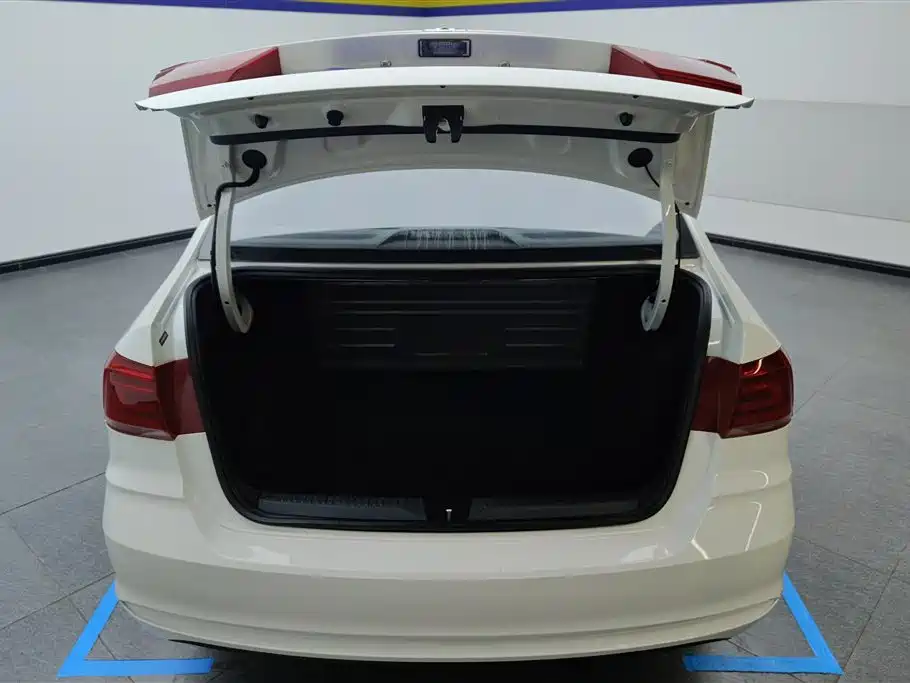 Santana 2021 1.5L automatic fashion version купить на сайте DeffCars