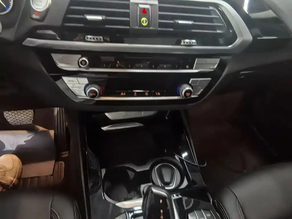 BMW X3 2020 xDrive25i Luxury Package купить на сайте DeffCars