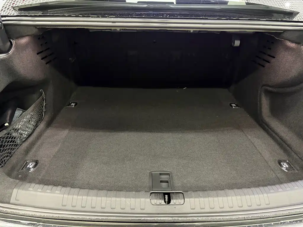 Audi A6L 2023 45 TFSI Premium Dynamic Model купить на сайте DeffCars