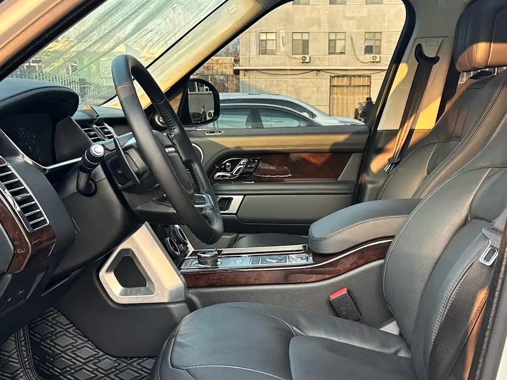 Range Rover 2020 3.0 L6 Legend Extended Edition купить на сайте DeffCars