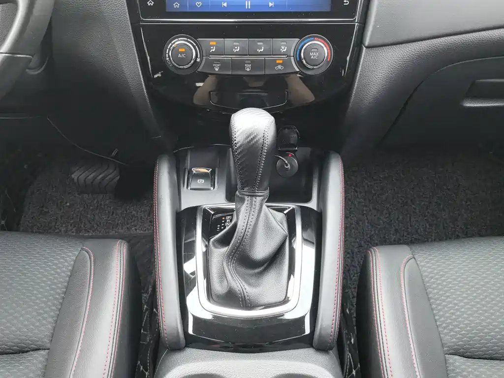 Qashqai 2019 2.0L CVT Deluxe Edition купить на сайте DeffCars
