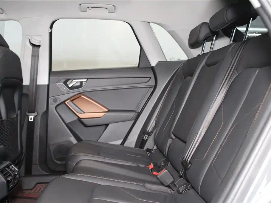 Audi Q3 2023 35 TFSI Fashionable and Elegant Model (1.5T) купить на сайте DeffCars