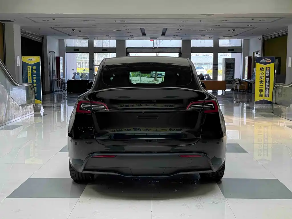 Model Y 2022 facelift rear-wheel drive version купить на сайте DeffCars