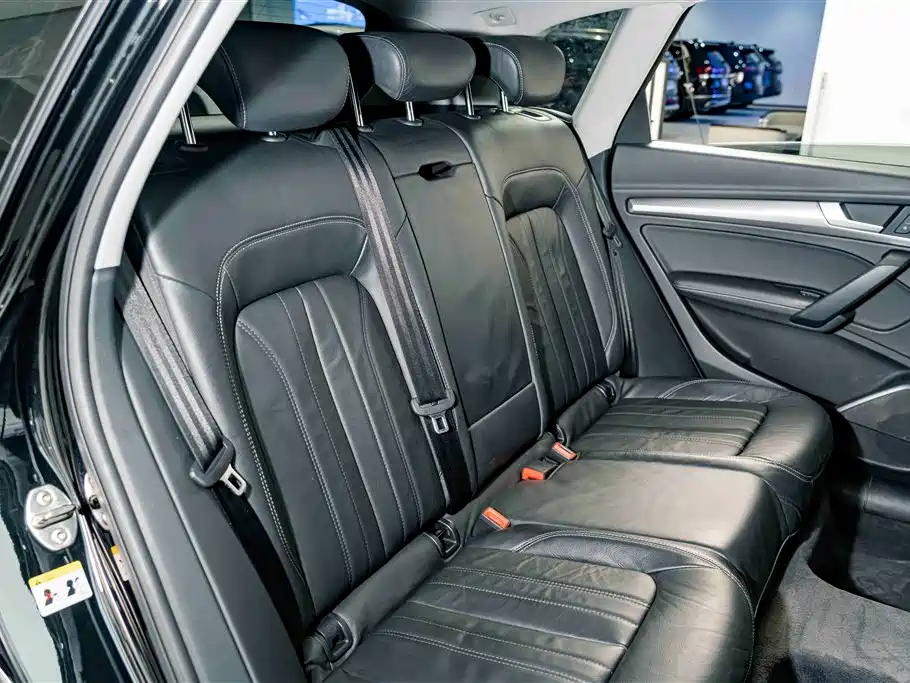 Audi Q5L 2020 45 TFSI exclusive fashion model купить на сайте DeffCars