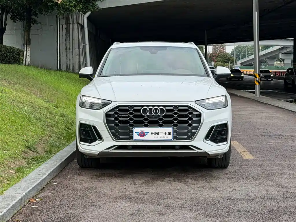 Audi Q5L 2023 40T fashionable and dynamic model купить на сайте DeffCars