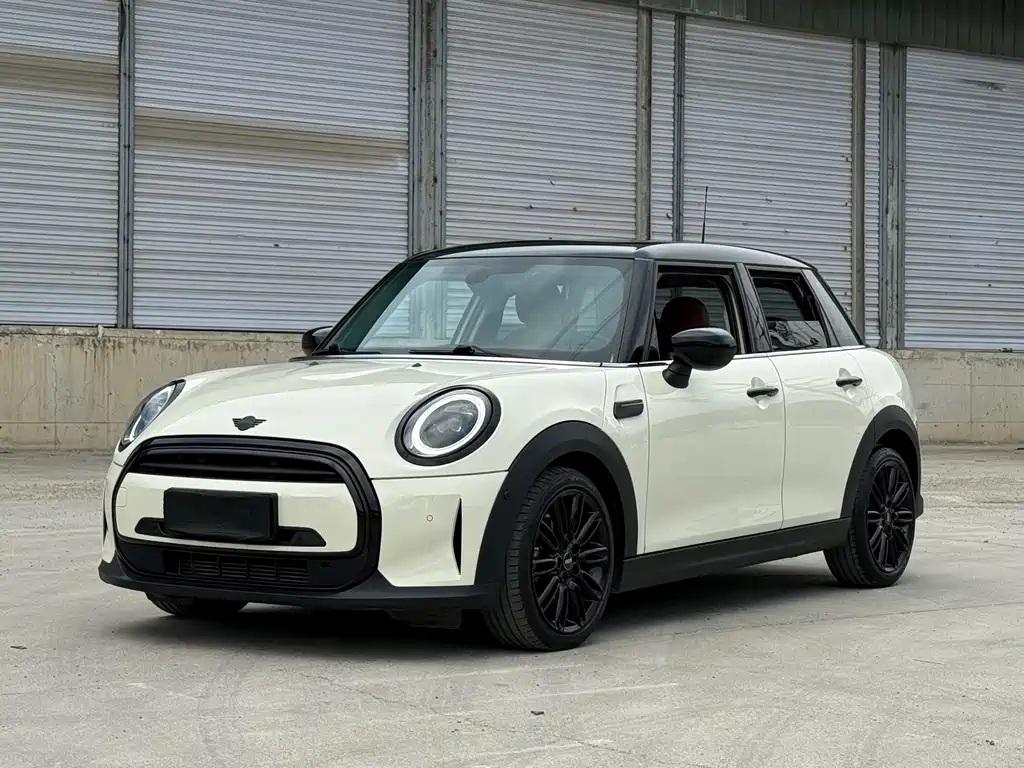 MINI 2022 1.5T COOPER Artist Five-Door Edition купить на сайте DeffCars